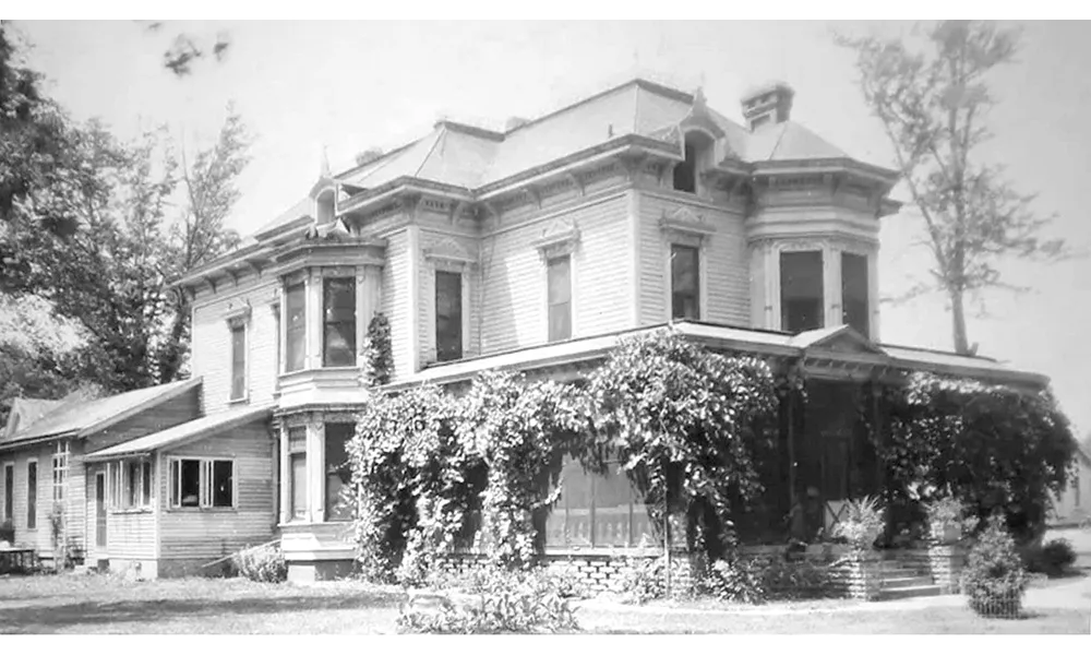 Once Upon a Time in Chillicothe, IL: The Story of Webb’s Inn – Part 1 article thumbnail